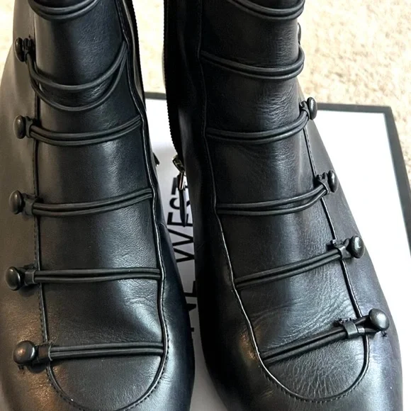 Nine West Black Button Kitten Heel Booties - Picture 4 of 4